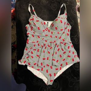 Torrid cherry swimsuit size 6